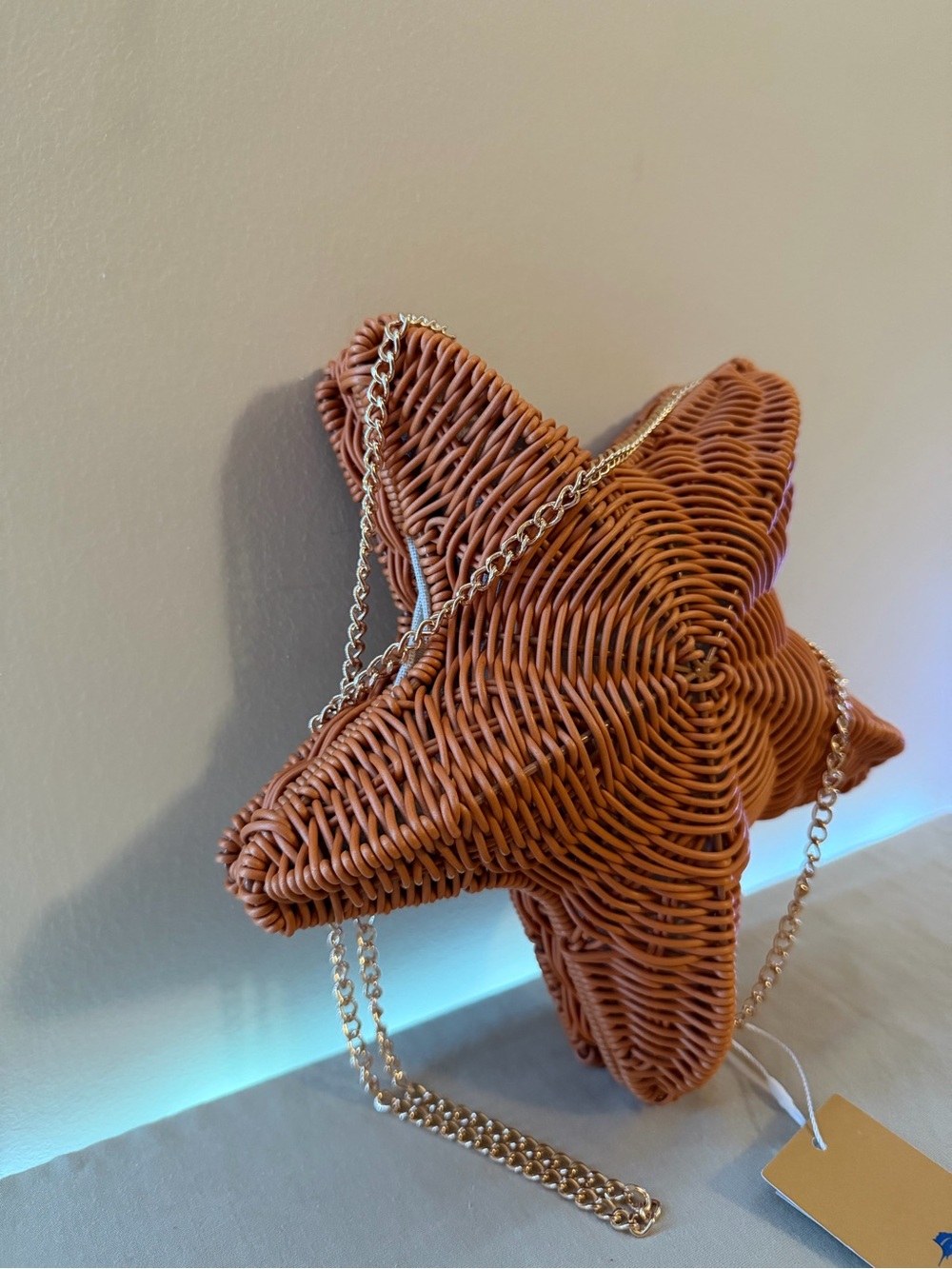 Tommy Bahama Woven Star Bag in Rust Brown with Gold Chain - Picture 2 of 4